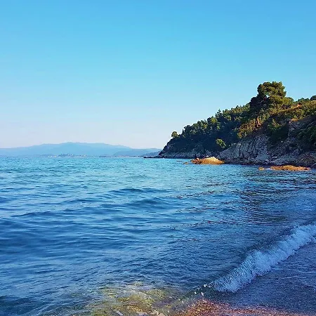 Nyaraló Elia- More Akti Salonikiou *